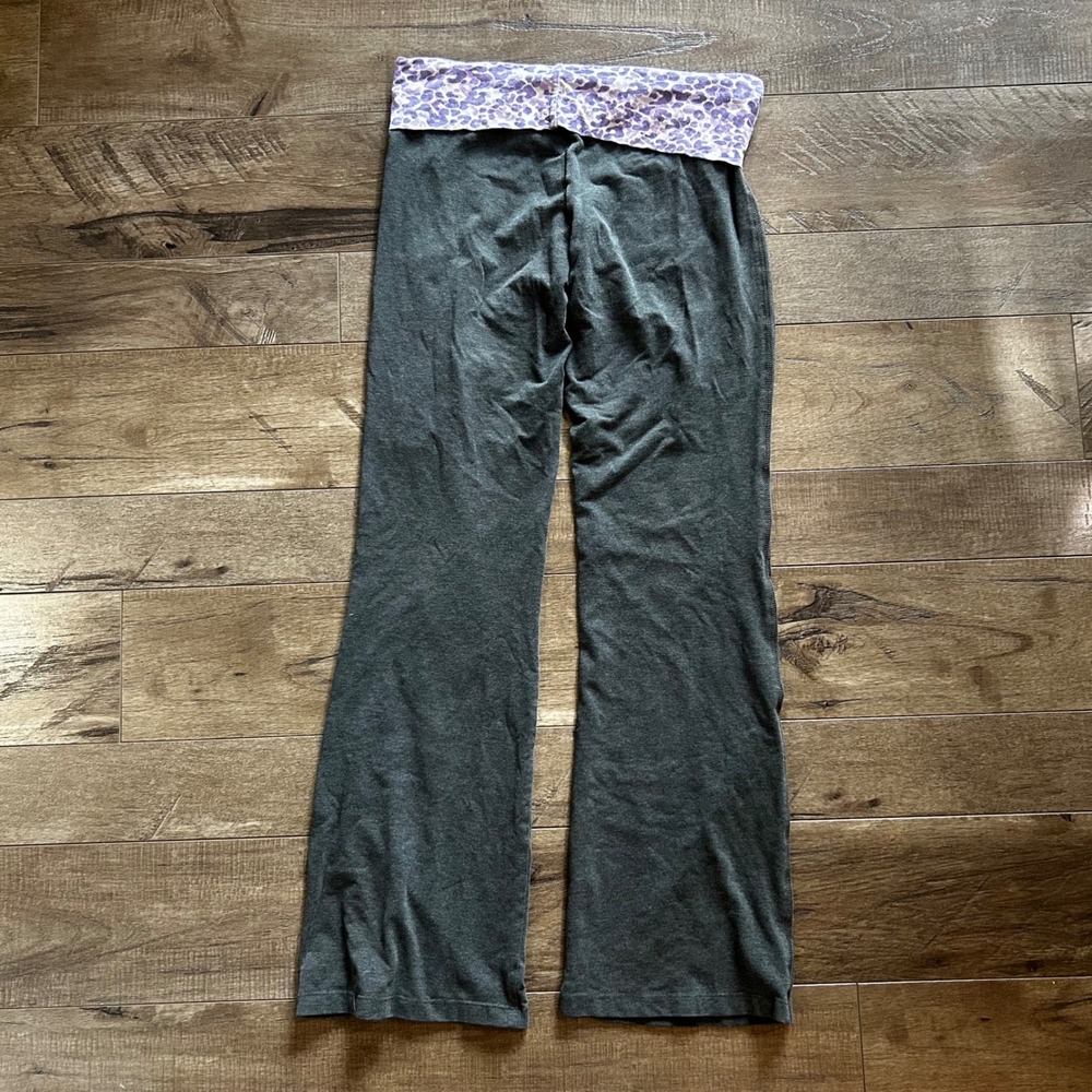 Y2K Aeropostale Women's Gray Purple Fold Over Leggings Flare Leg Sz Medium - Picture 6 of 9